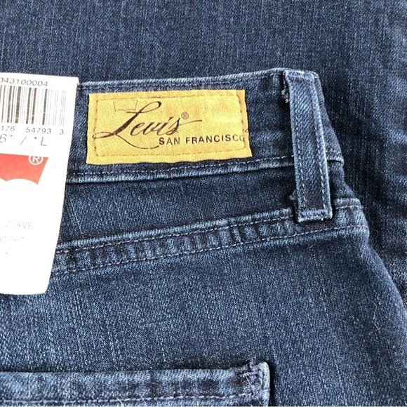 NWT Levis Sz33 Bold Curve Classic Straight Leg Jeans, Emroidered - Picture 6 of 15